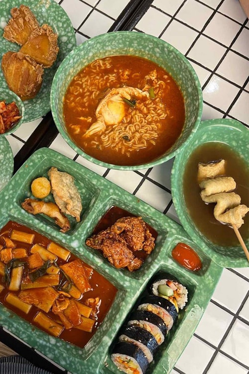 Market Iruum Serpong, Food Court Korea (Menu & Rekomendasi)